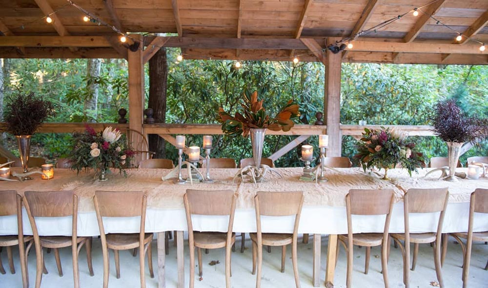 table arrangement for wedding